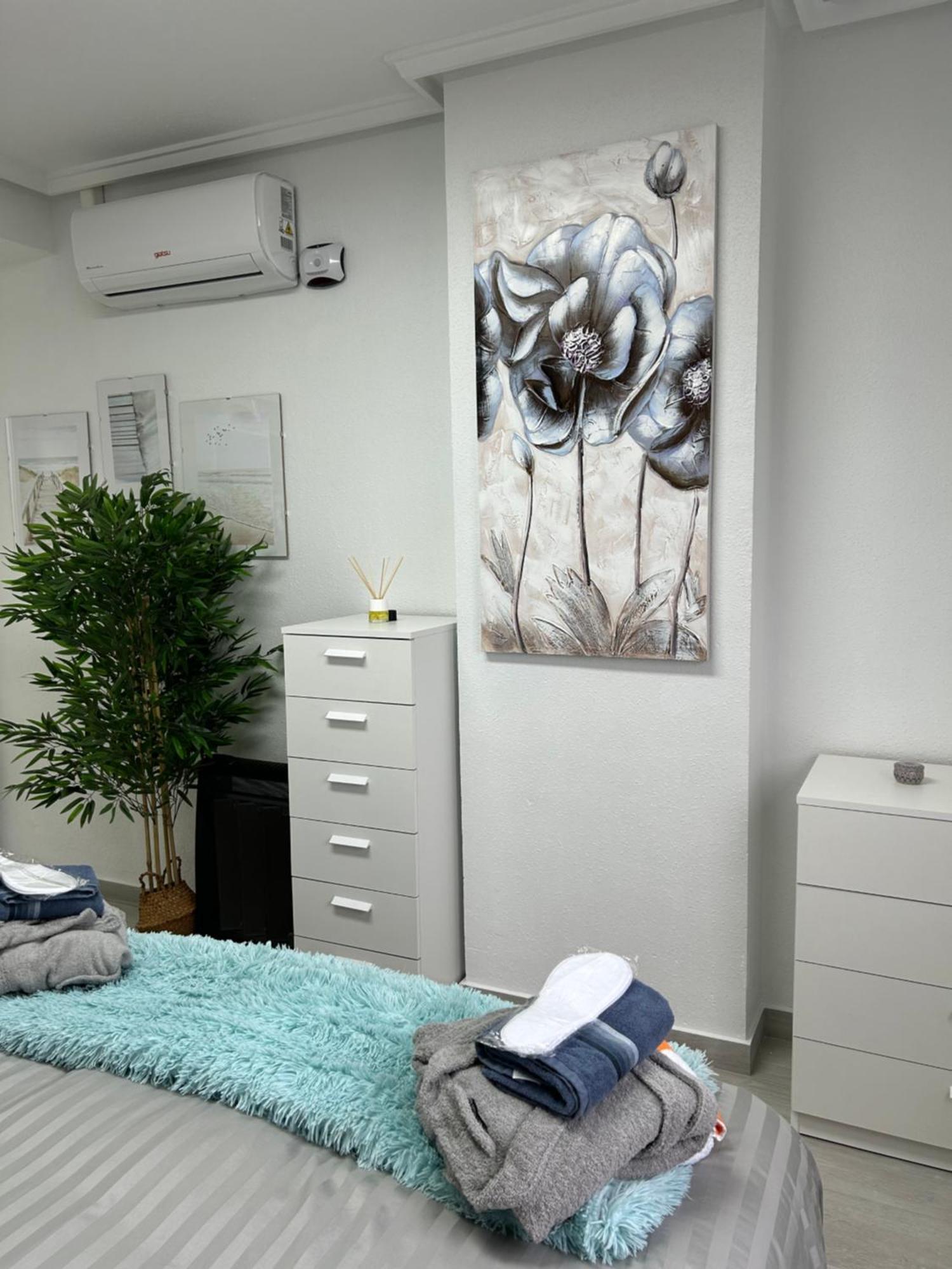 Skyline 21 Appartement Torrevieja Buitenkant foto
